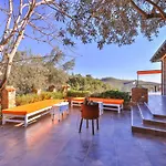 فندق Cetmihan 4*