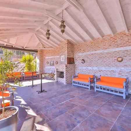 Cetmihan Hotel Küçükkuyu