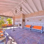 Cetmihan Hotel Küçükkuyu