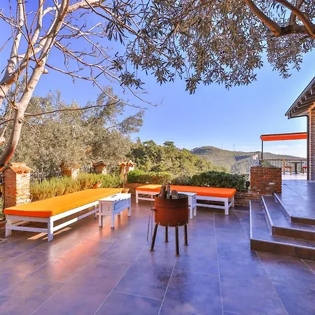 Ξενοδοχείο Cetmihan 4*