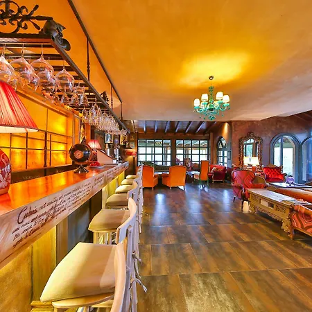 Hotel Cetmihan 3*